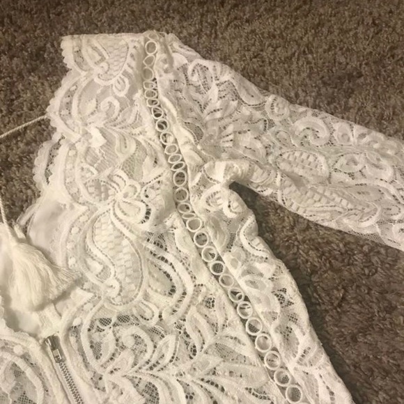 White Lace Top - Picture 3 of 4